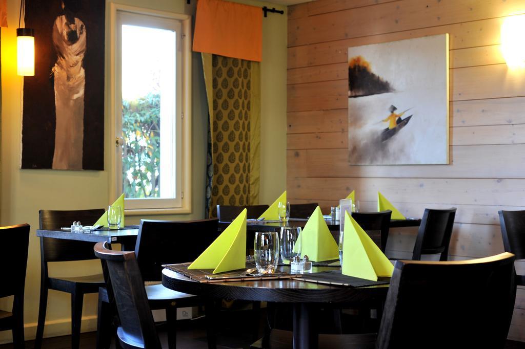 Kyriad Annecy Cran-Gevrier Bagian luar foto